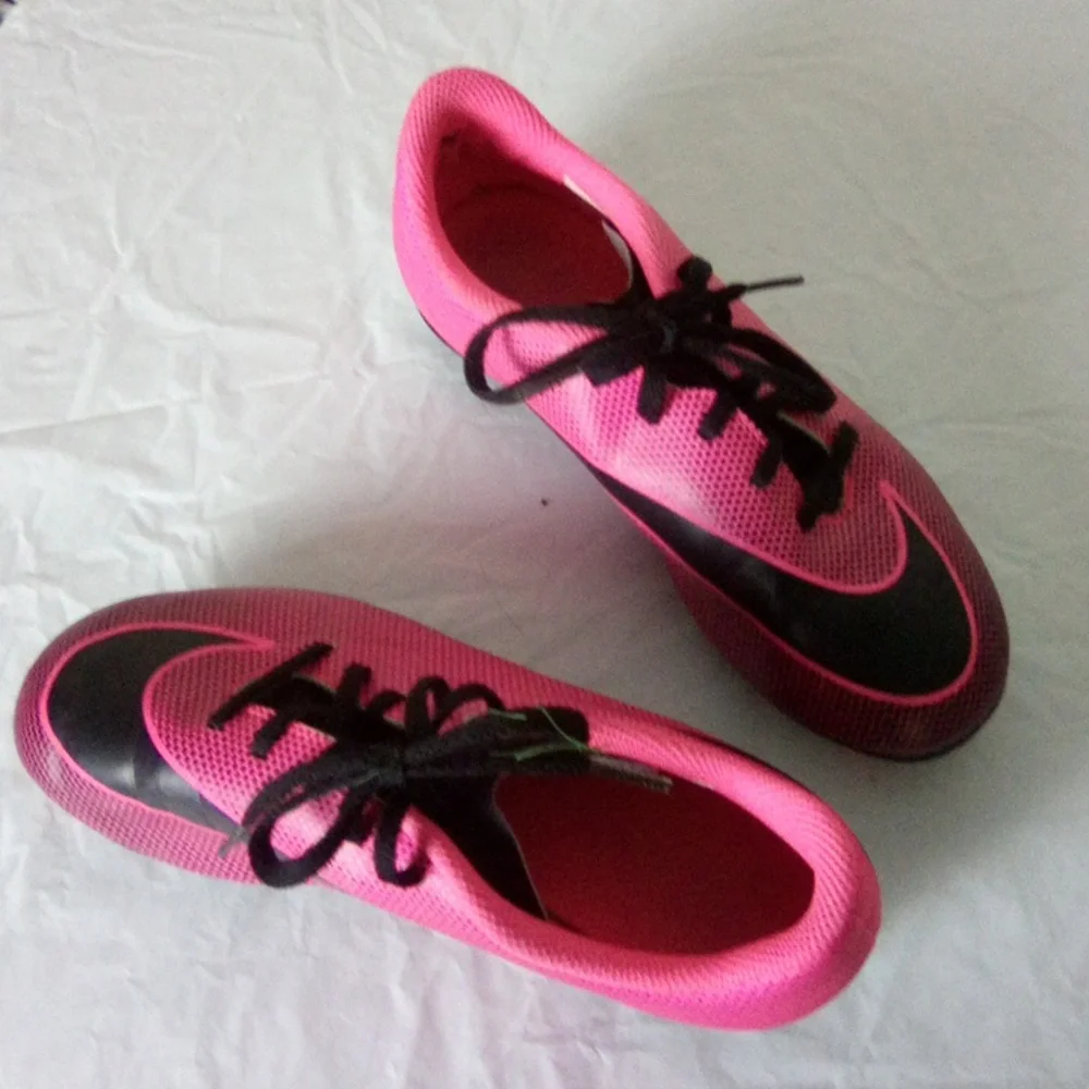 Nike Kids Pink and Black Sneakers Size 5 Y Is A Little Stain In One Shoes Pictur